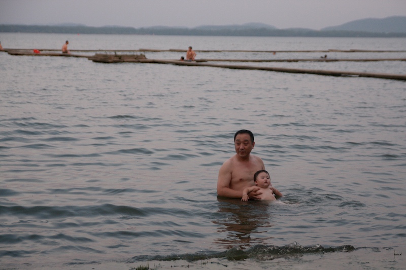 Donghu Swimming